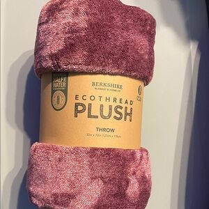 Berkshire Ecothread Plush Throw in Heathered Dusty Rose